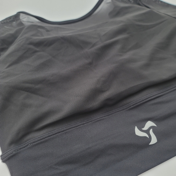 Pedigree Double Layered Mesh Crop Tee with Sports Bra Liner | Black - Picture 5 of 10